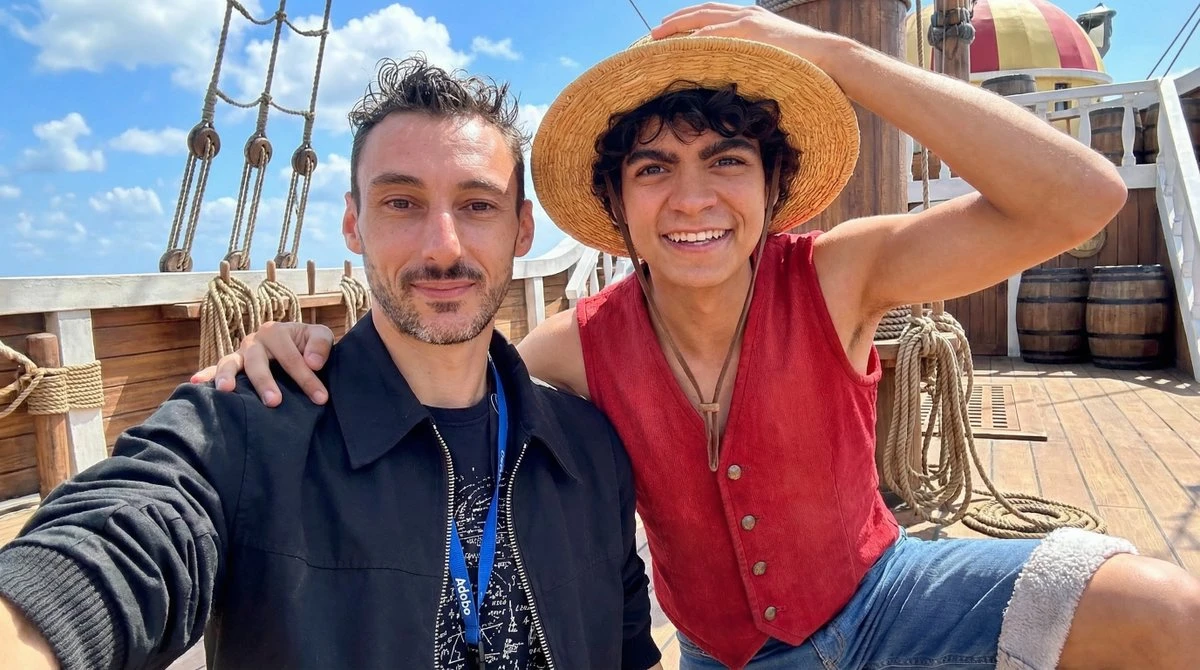 A super cool selfie with Luffy